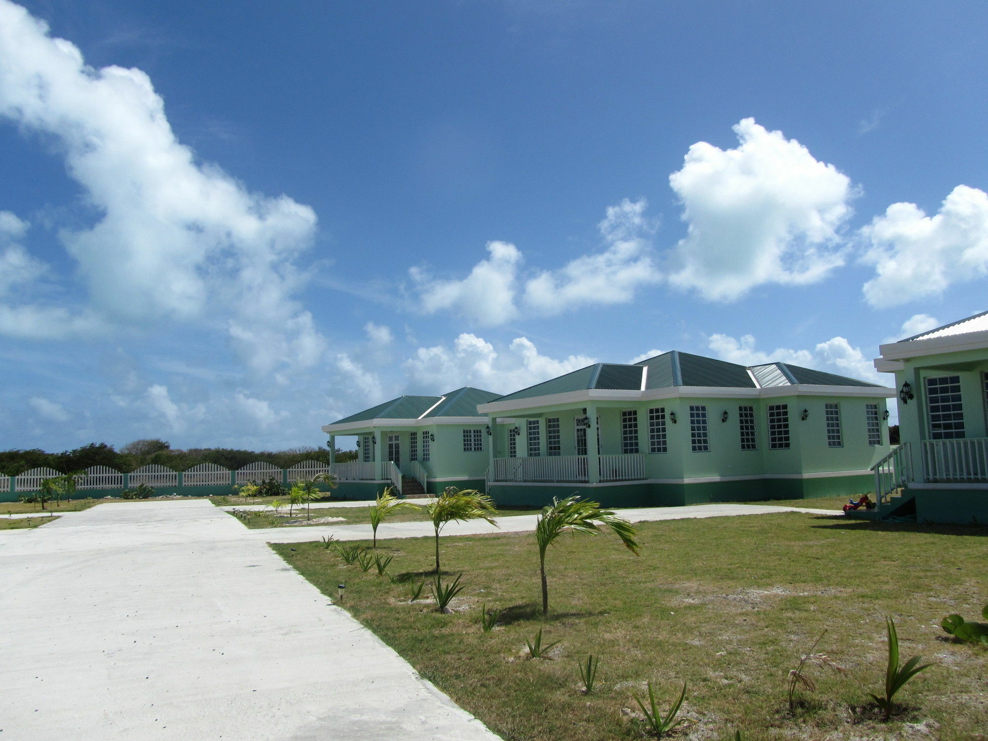 Sea Grape Villas The Settlement Esterno foto